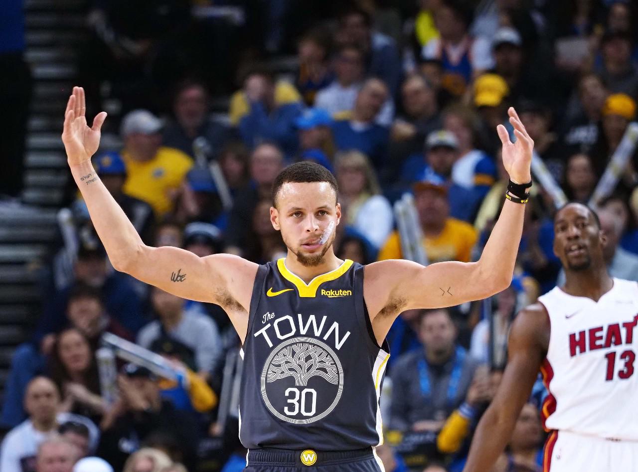 献了一场激 献了一场激